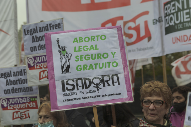 A protester in front of the United States Embassy asking for legal, safe and free abortion. The United States Supreme Court reversed Roe vs. Wade that since 1973 guaranteed the constitutional right to abortion and in which each state had the power to authorize it or not.