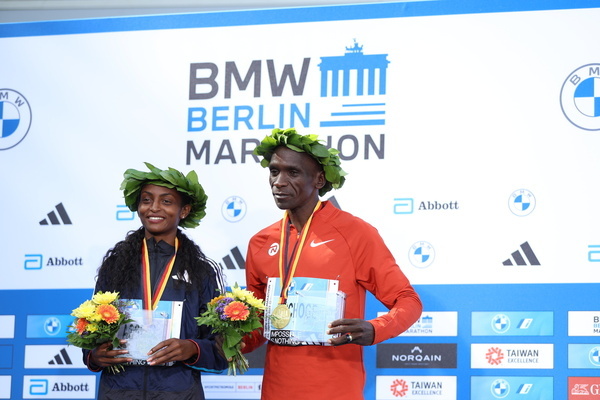Eliud Kipchoge from Kenya wins the 49th Berlin Marathon in 2:02:42 hours hours. Second place went to the Vincent Kipkemoi from Kenya with 2:03:13 hours and third place was won by Tadese Takele from Ethiopia with 02:03:24 hours. Tigst Assefa from Ethiopia wins the 49th Berlin Marathon women in 2:11:53 hours. Second place went to the Sheila CHEPKIRUI from Kenya with 2:17:49 hours and third place was won by Magdalena Shauri from Tanzania with 02:18:43 hours.