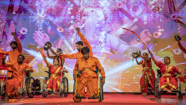 Narayan Seva Sansthan...a non-profit charity organization, boasts over 480 branches across India; now eager to open its limb replacement hospital in Kolkata through fund raising program and special talent show by their specially abled person for which they organized a program at dhano dhanye auditoriam,kolkata on 119th May,2024.
Specially abled children are performing to show their talent and skill on Narayan Divyang Talent & Fashion Show.