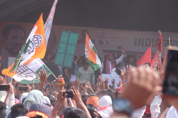 'BJP Will Win Only One Seat In UP,' Rahul Gandhi Says At Prayagraj Rally With Akhilesh.