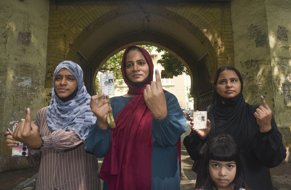 Kolkata women shows finger marked with indelible ink after casting their vote in last phase of Lok Sabha elections.