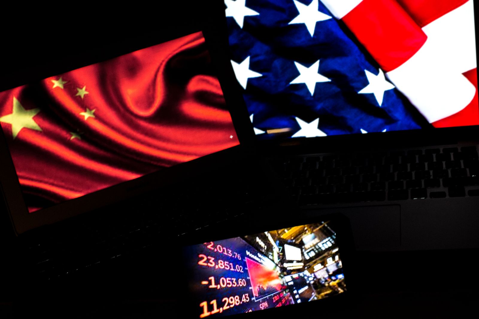 Italy: Trump Tariffs: Global Markets Crash in Response