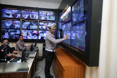 Bogor City Police launched the "Panic Button" which is a feature that can be used to provide emergency reports, such as pickpocketing and theft that occurred in public places.