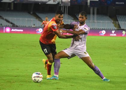 East Bengal returned to victory in ISL with Clayton's impeccable goal against Hyderabad FC at Salt Lake Vivekananda Yubavarati Krirangan in Kolkata.