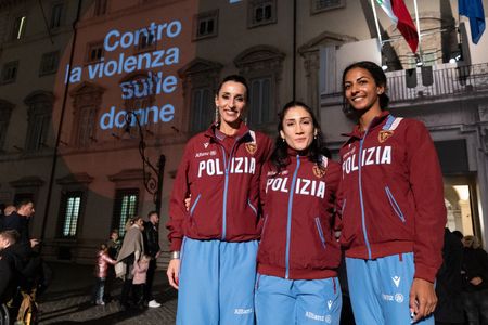 Lighting ceremony of the headquarters of the Prime Minister's Office on the occasion of the World Day against Violence on Women