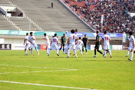 Tajikistan beats Pakistan by six goals to one in a crucial match in Group G match of FIFA World Cup Qualifier Round Two Asia.
In the first half of the match between 193rd-ranked Pakistan and 109-ranked Tajikistan at the Jinnah Stadium in Islamabad, Tajikistan played brilliantly. Tajikistan scored the first goal in the 9th minute when Komolov put the ball into the net before 5 minutes later Surov's goal doubled the lead.