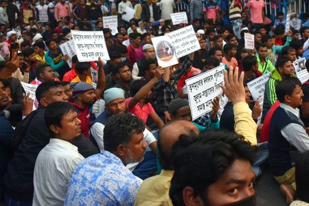 ISF (Indian Secular Front) party members protesting the arrest of their leader Naushad Siddiqui. Naushad Siddiqui along with 17 party workers was arrested and remanded in Police Custody till February 1 following a clash with police on Saturday. ISF workers clashed with police when Naushad was addressing a rally in Kolkata to mark his party's foundation day.