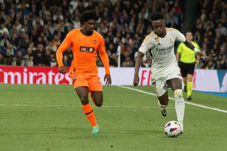 Thierry (L) and Vinicius Jr (R).