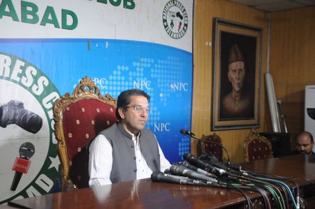 Senator Saifullah Khan Niazi, the central chief organizer of Pakistan Tehreek-e-Insaf (PTI) and a close associate of former Prime Minister Imran Khan, expressed his disaffiliation with Pakistan Tehreek-e-Insaf in his short press conference of twenty-seven seconds, and announced he was quitting the PTI.