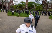 Brooklyn College Students Set Up Pro-Palestine Encampment