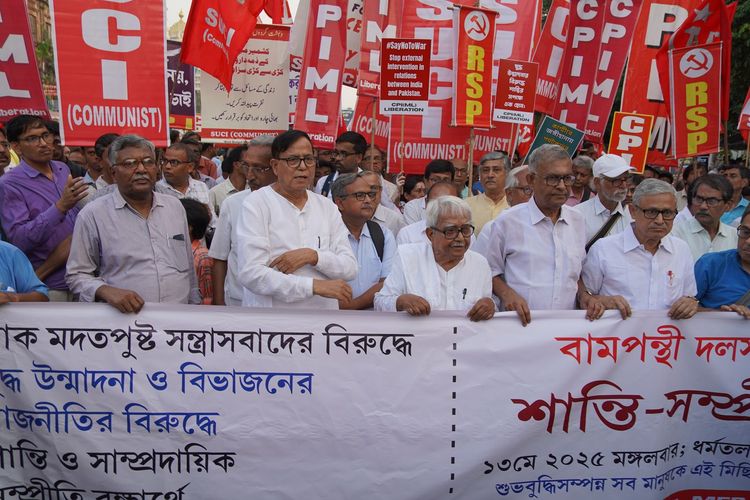 India: Left Front Holds Massive Rally in Kolkata Urging Peace Amid India-Pakistan Tensions