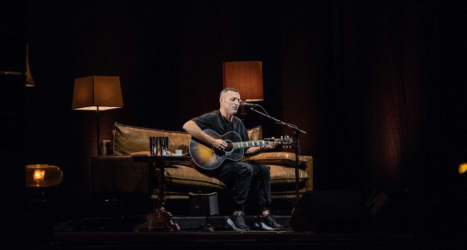 Alex Britti live at Augusteo Theater in Naples