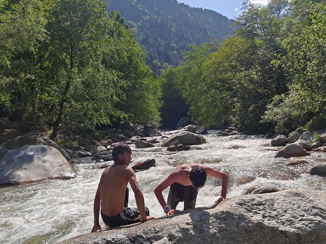 India: Beat the heat at Kashmir Valley