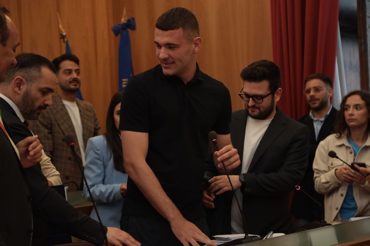 Honorary award to  the player of SSC Napoli Alessandro Buongiorno