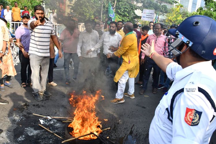 BJP activists protest in Kolkata against the SSC Scam