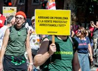Rome: Demonstration against the security decree 