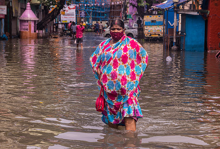 Low lying areas and some thoroughfares of the city were inundated due to the torrential rainfall since Wednesday evening owing to a well marked low pressure belt over Bangladesh and West Bengal. Kolkata recorded 76mm rainfall during the period while adjoining Saltlake received 50mm leading to waterlogging at several places and disruption of rail and road transport services which has also forced Calcutta Electric Supply Corporation Ltd to disconnect the power supply to several parts of the city to prevent any untoward incident.