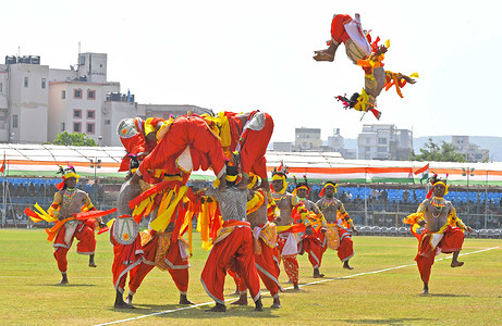 Rajasthani artists perform folk dance during the 75th Independence Day celebrations at Sawai Mansingh Stadium in Jaipur.