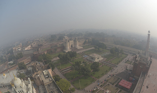 An aerial view of the Historical Badshahi Mosque, Lahore Fort, Minar-e-Pakistan during a cold and dense smoggy weather in Lahore. Pakistani residents and commuters are more worried than surprised due to the sudden layer of dense smog which is causing problems in respiration, visibility and has also hampered smooth flow of traffic, residents of Lahore woke up to a dense blanket of smog on Saturday that reduced visibility for commuters and prompted several complaints of respiratory problems and mental anguish.