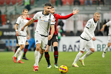 Italy, Milan, jan 17 2022: Martin Erlic (Spezia defender) dribbles in back court in the second half during football match ac Milan vs Spezia, Serie A 2021-2022 day22, San Siro stadium