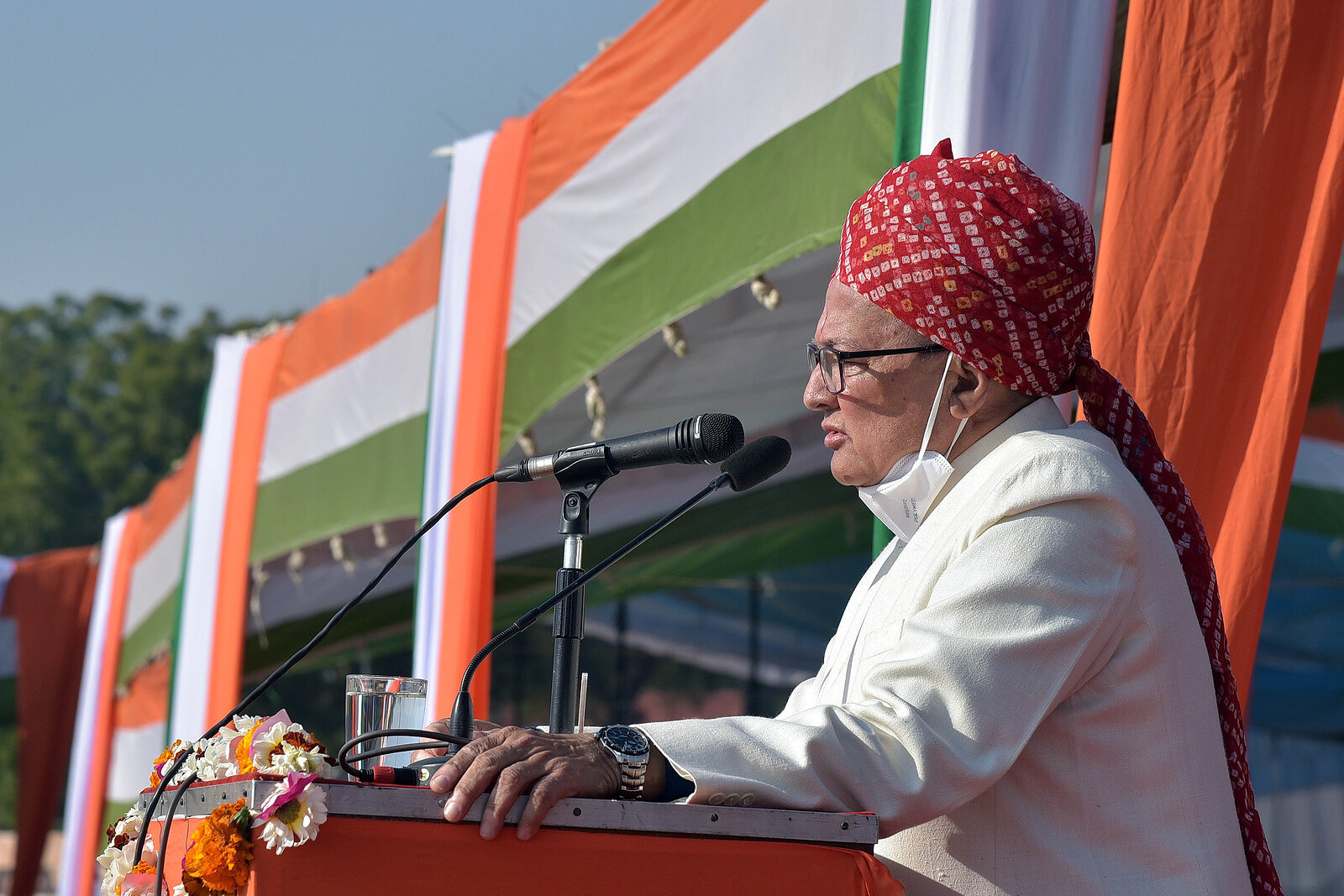 Rajasthan Education Minister Dr. Bulaki Das Kalla speaks during the 73rd Republic Day celebration at Karni Singh Stadium.