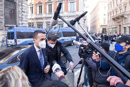 Luigi Di Maio walks towards the entrance of Montecitorio Palace for fourth vote for the election of new President of Republic, on January 27, 2022