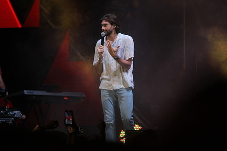 The singer Alvaro Soler, concert at the Napoli Pizza Village 2022 edition.