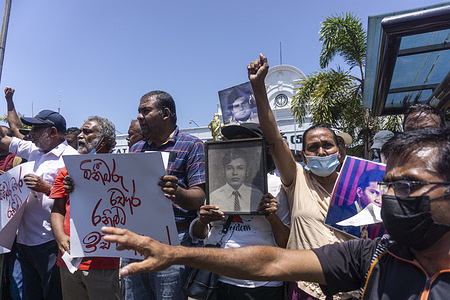 Demanding the resignation of Current Acting President Ranil Wickremesinghe,a protest held by Trade Unions And Mass Organizations in front of Fort Railway Station Colombo.