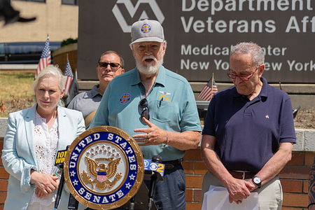 Senator Chuck Schumer and Senator Kirsten Gillibrand held a press conference at the Department of Veterans Affiairs Medical Center in New York City to announce that despite Senate GOP efforts to prevent PACT Act from passing last week, there will be a new vote this week. Both Senators stand with veterans of NY and Long Island and urge republicans to vote yes to the Promise to Address Comprehensive Toxics (PACT) and extend health care eligibilities to veterans.