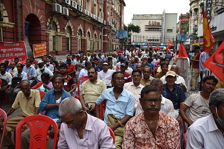 All India Trade Union Congress (AITUC), Trade Union Coordination Centre (TUCC), United Trade Union Congress (UTUC), Indian National Trade Union Congress (INTUC), demand benefits including license for the street hawkers to the West Bengal state Govt. as per the Central Govt. rule.