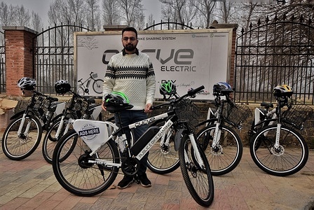 A group of Kashmiri youth associated with "Curve Electric" - A Startup working in micro-mobility; the transport of a futuristic and sustainable civilization set-up Kashmir's first public E-bike Sharing system throughout the City on 09 December 2022 in Summer captial of Indian Administrated Kashmir.
"Curve Electric" launched E-bike services on rental basis through 12 docking stations across City.