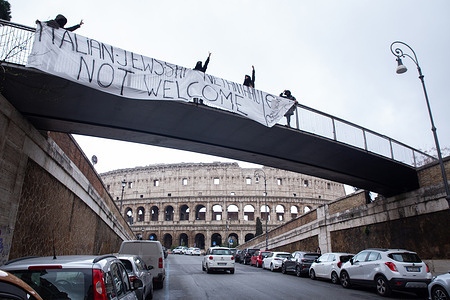 L3A "Antiracist Jewish Laboratory" activists displayed a banner in front of the Colosseum in Rome to protest against Israeli Prime Minister Benjamin Netanyahu visit and against Israel's occupation of Palestinian territories.