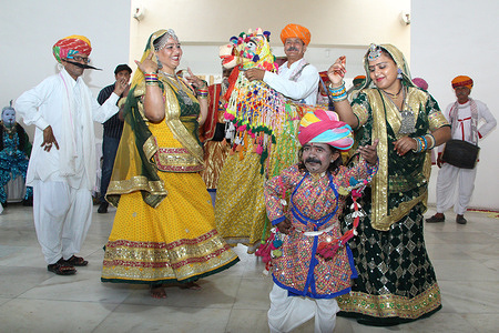 Rajasthani folk artist perform traditional dance during the celebration of 30th foundation day of Jawahar Kala Kendra (JKK) in Jaipur.
