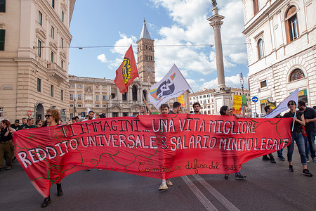 National demonstration organized in the Esquilino district in Rome by trade union associations and organizations to defend the basic income