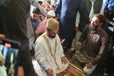 Mirwaiz Moulvi Umar Farooq, the main Imam of Kashmir, prayers Friday prayer at the Jamia Masjid (Grand Mosque of Kashmir) in Srinagar, the summer capital of Indian Kashmir, 22 September 2023. The Mirwaiz delivered the Friday sermon at the mosque after 4 years. He had been under house arrest since the abrogation of Article 370 of the Constitution of India on 5 August 2019. The Mirwaiz also heads the moderate faction of the All Parties Hurriyat (Freedom) Conference. Kashmir-based political parties have welcomed his release.
