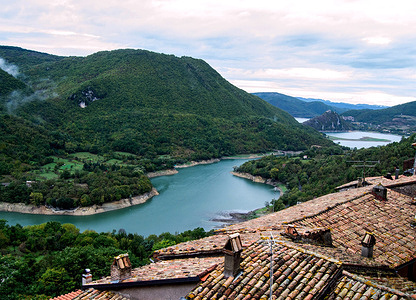 Paganico Sabino, (Rieti), a small village located in the Carseolani Mountains, within the Mount Navegna and Mount Cervia Nature Reserve overlooking Lake Turano. A small medieval village with a breathtaking view, among the oldest in the Turanense Valley