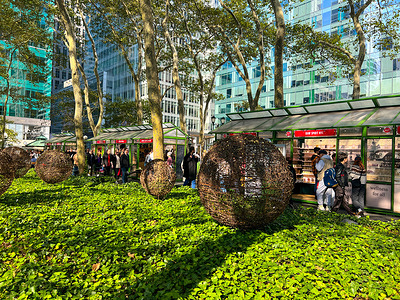 Bryant Park Holiday Market returns to New York City, people are visiting rows of shops in Midtown Manhattan.
