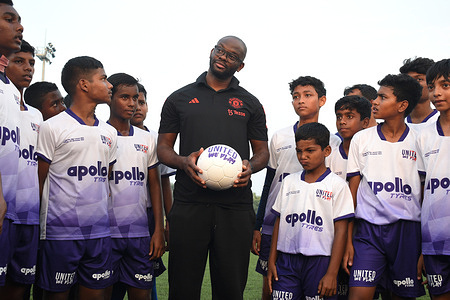 Manchester United Legendary Striker and the member of France 2006 World Cup team Louis Laurent Saha launches fourth edition of United We Play Programme at Kolkata. The fourth season of the initiative by Apollo Tyres , supported by Manchester United , to be back in a much bigger format and create greater impact.