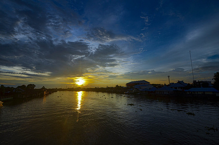 Sunset view in Banjarmasin City on December 8 2023. Banjarmasin City is nicknamed the Island of a Thousand Rivers in Indonesia