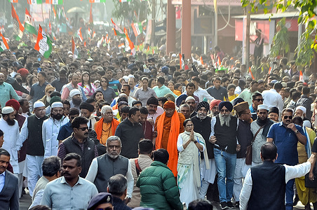 Kolkata witnessed two different types of political scenario on the day of Inauguration of Ram Mandir and Shri Ram Murti Pran Pratishtha at Ayodhya, Uttar Pradesh by PM Modi on 22nd January,2024. Ms. Mamata Banerjee, Chief Minister of West Bengal and Trinamul supremo organized a mass rally in Kolkata to show solidarity of India on this day.