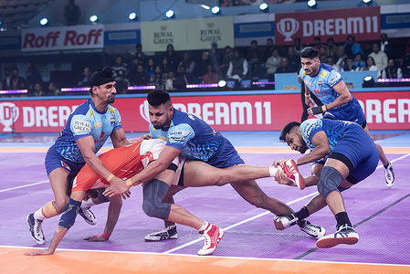 A moment of Pro-Kabaddi season 10 match between Bengal Warriors vs. Gujrat Giants at Netaji Indoor Stadium. The Gujarat Giants inched closer to a Playoffs spot after registering a comprehensive 41-32 victory over the Bengal Warriors in Kolkata on Friday. The Giants moved to the fourth spot in the Pro Kabaddi League Season 10 standings with 60 points from 19 matches.