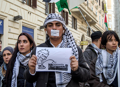 Demonstration for Palestine in Rome to say stop the genocide in Gaza.