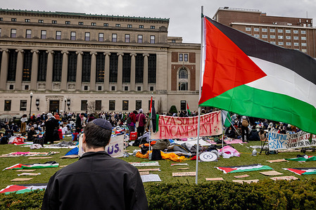 Students and pro-Palestinian activists gather inside the campus of Columbia University for a third day to protest the university's stance on Israel on April 19, 2024 in New York City. The university's administration requested the NYPD to clear out a pro-Palestinian campus demonstration on April 18 and arrested over 100 students and protesters.